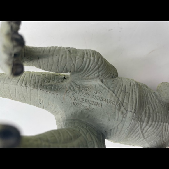 PACHYCEPHHLOSAURUS DINOSAUR Plastic Toy Figure from 2000. - Picture 2 of 4